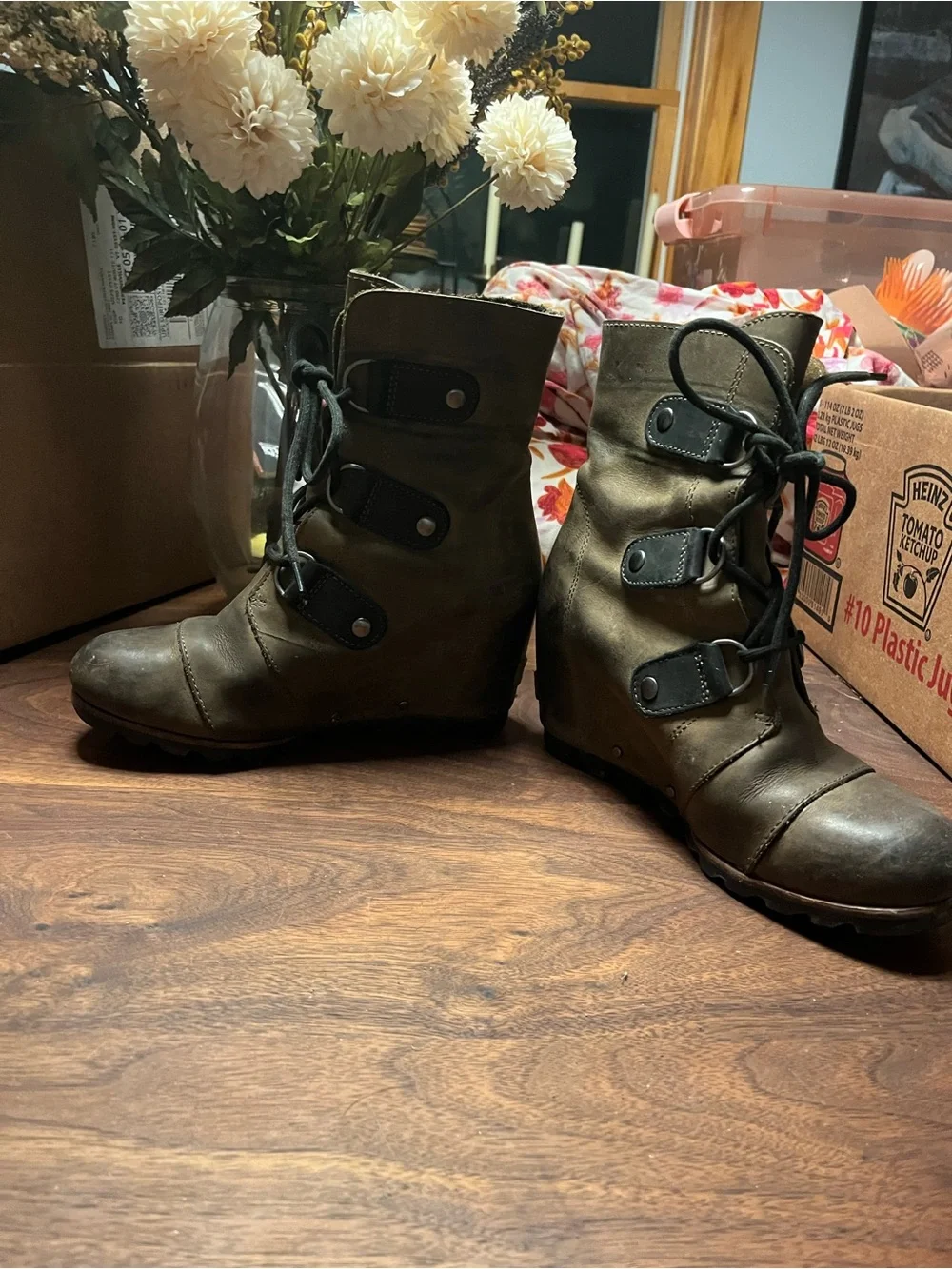 Sorel Women's Joan of Arctic Wedge Mid boots